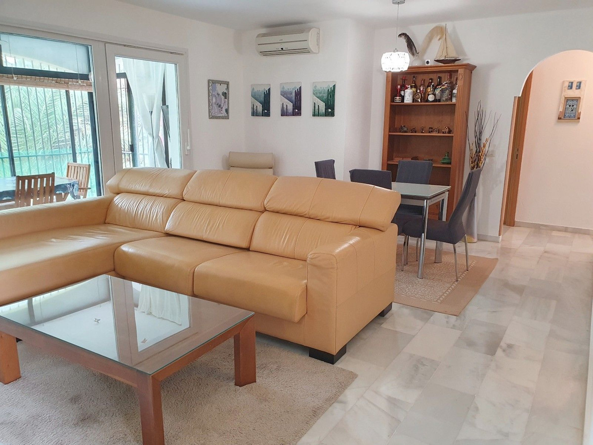 Appartement te koop in El Paraiso | 2 slaapkamers H5481469