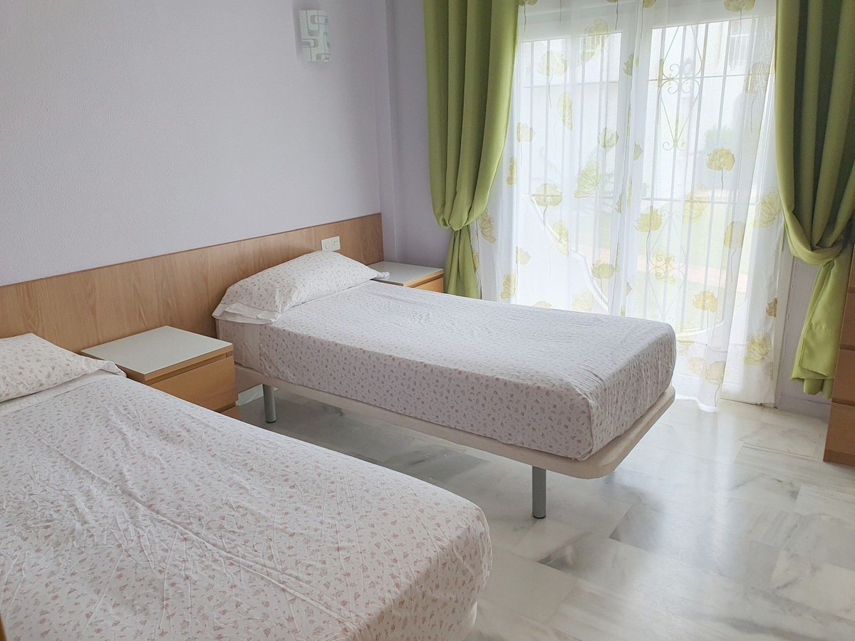 Appartement te koop in El Paraiso | 2 slaapkamers H5481469