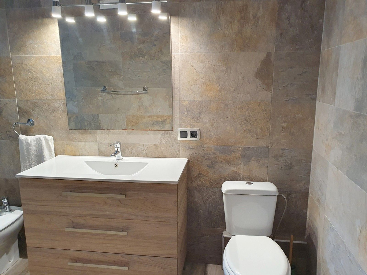 Appartement te koop in El Paraiso | 2 slaapkamers H5481469