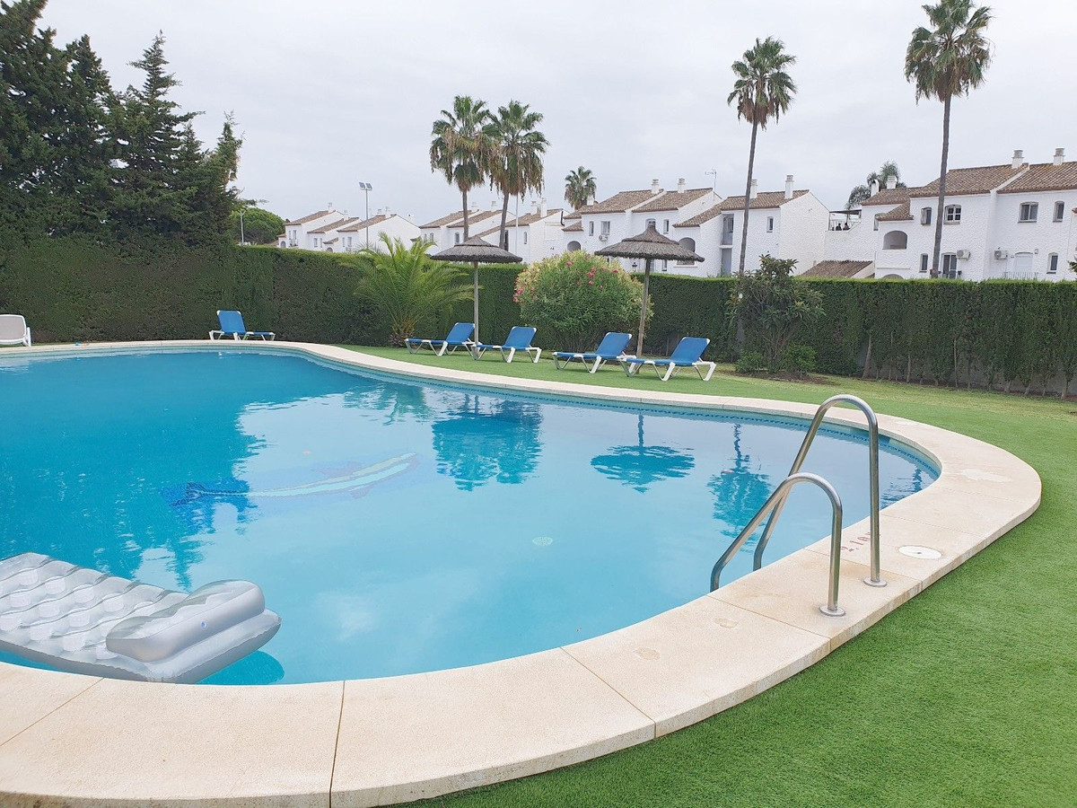 Appartement te koop in El Paraiso | 2 slaapkamers H5481469