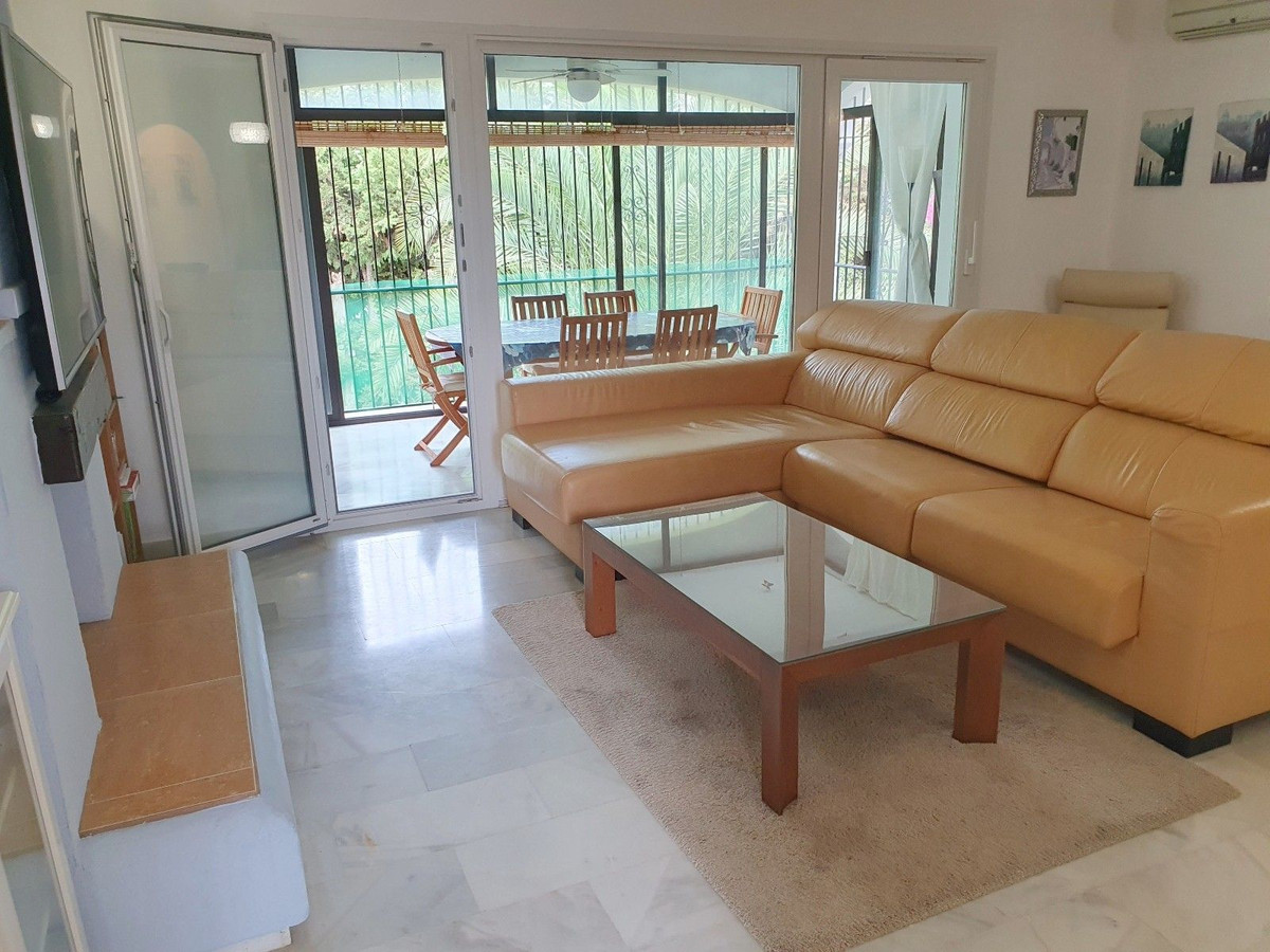 Appartement te koop in El Paraiso | 2 slaapkamers H5481469