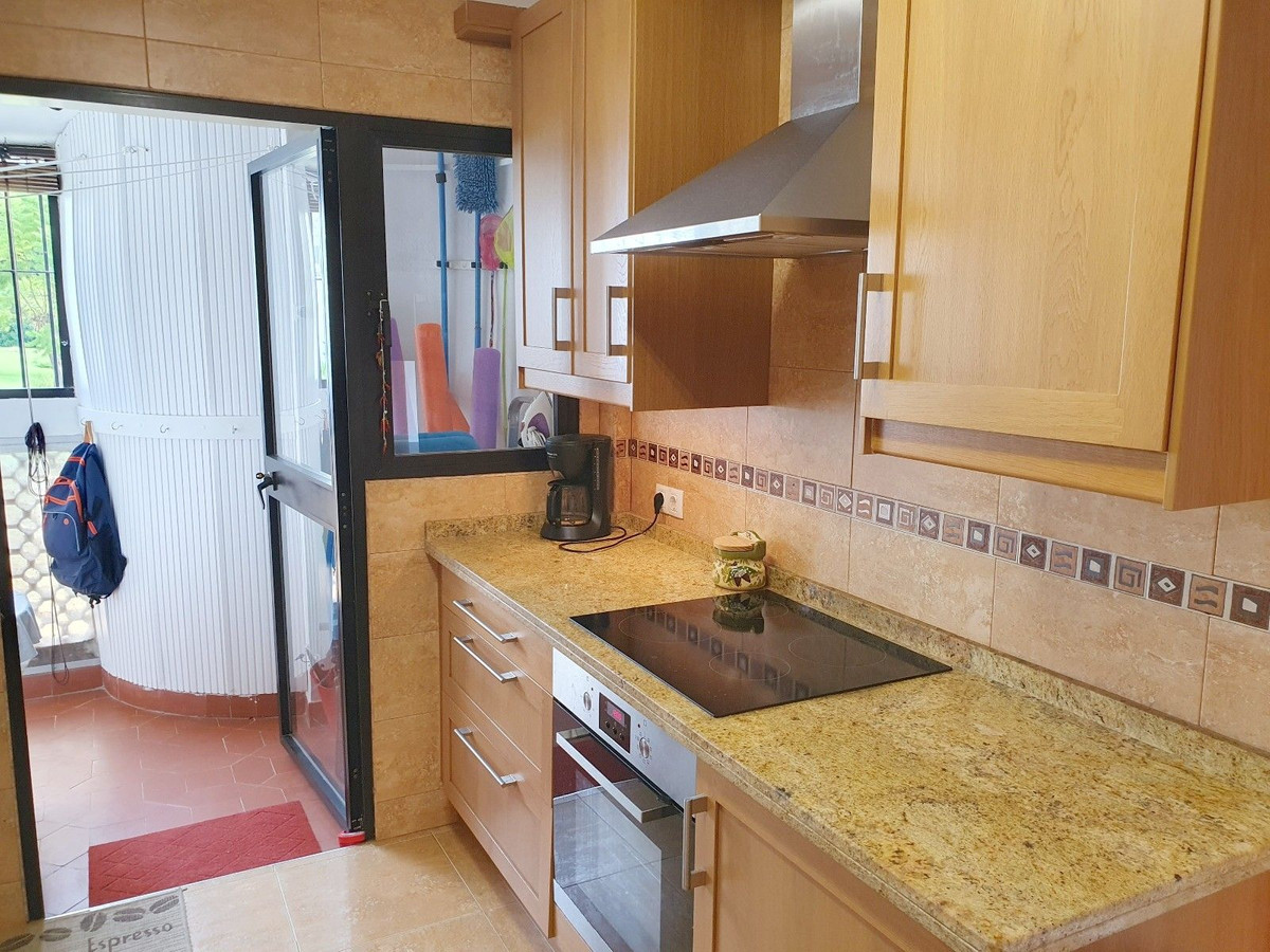 Appartement te koop in El Paraiso | 2 slaapkamers H5481469