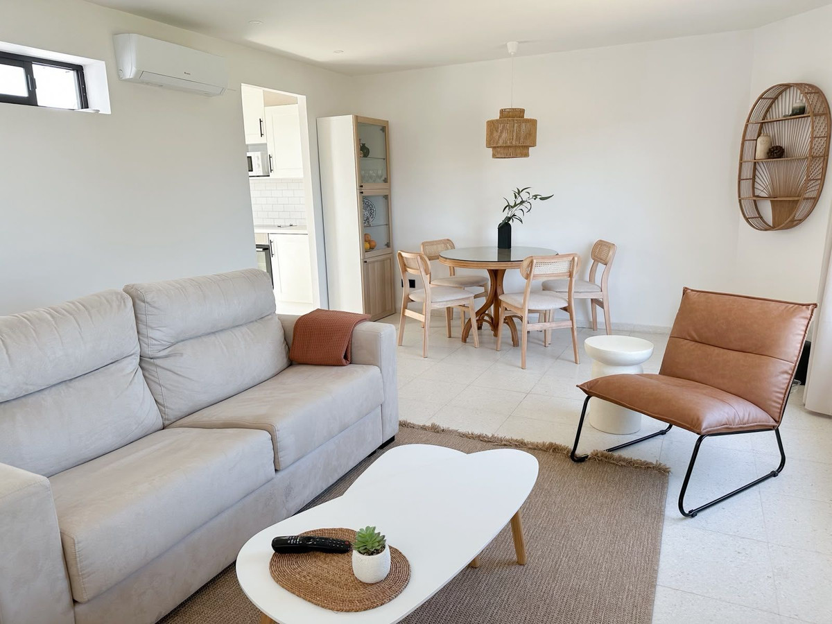 Appartement te koop in El Paraiso | 1 slaapkamers H5490649
