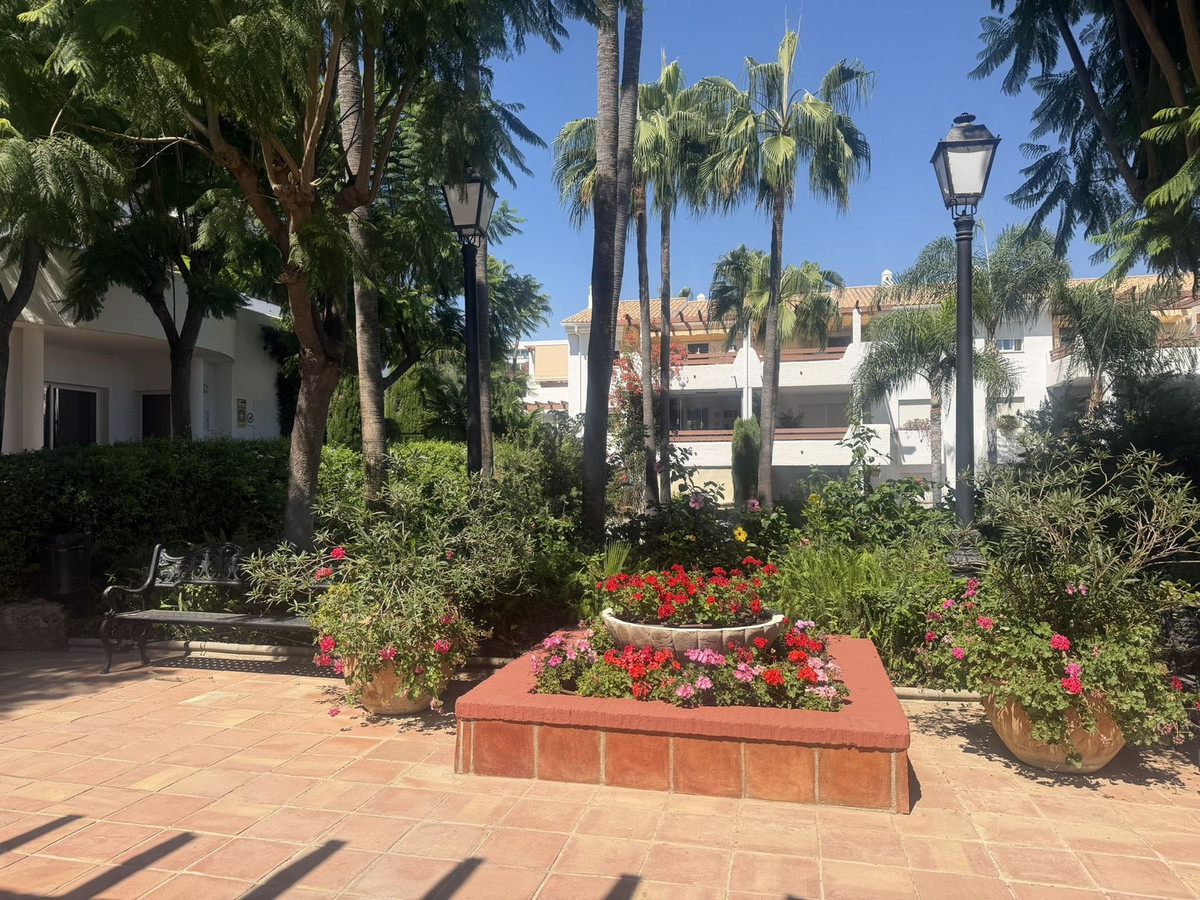 Appartement te koop in El Paraiso | 3 slaapkamers H5492419