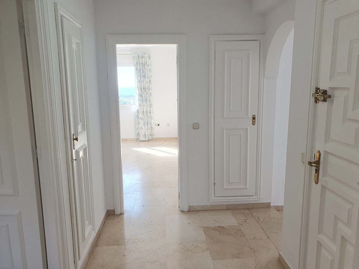 Penthouse te koop in El Paraiso | 2 slaapkamers H5492470