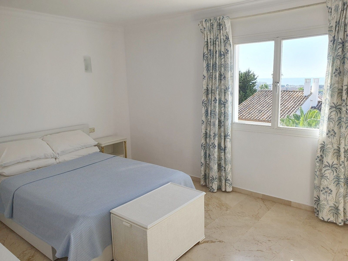 Penthouse te koop in El Paraiso | 2 slaapkamers H5492470
