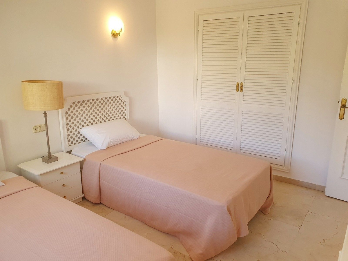 Penthouse te koop in El Paraiso | 2 slaapkamers H5492470