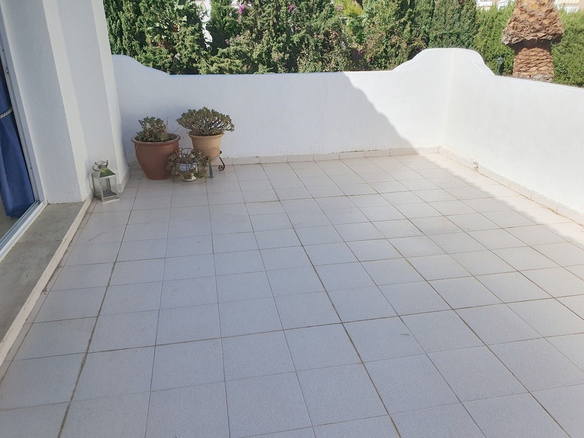 Penthouse te koop in El Paraiso | 2 slaapkamers H5492470