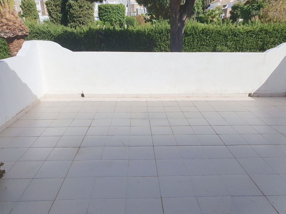 Penthouse te koop in El Paraiso | 2 slaapkamers H5492470