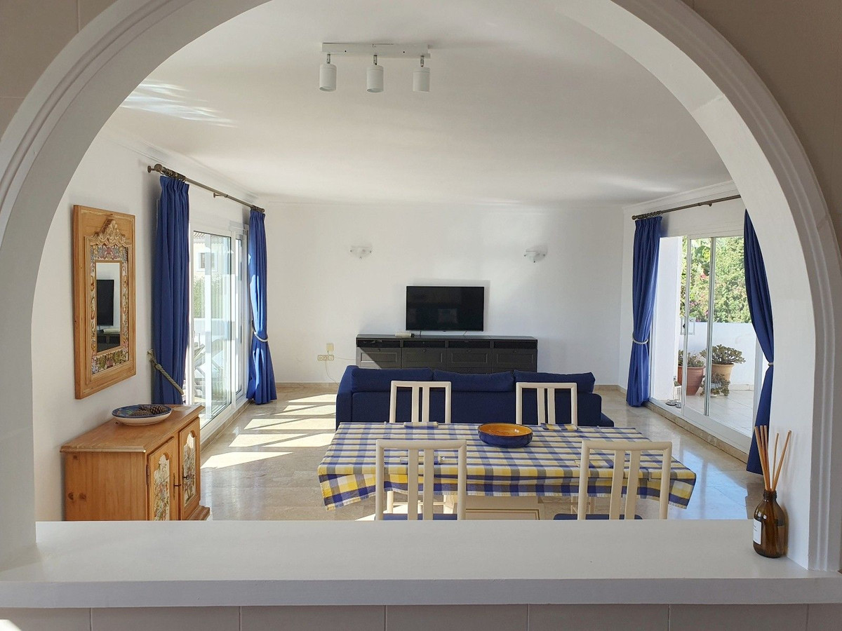 Penthouse te koop in El Paraiso | 2 slaapkamers H5492470