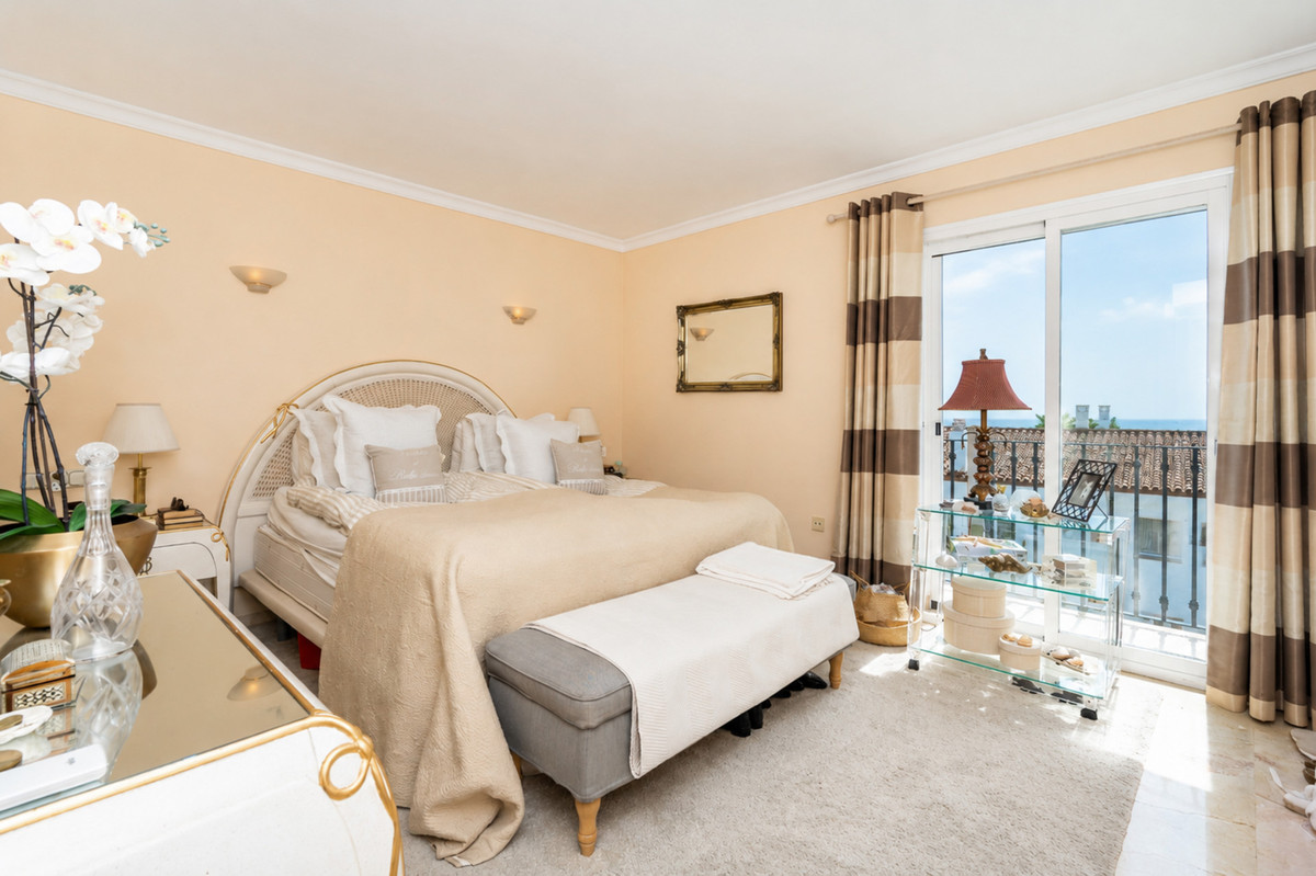Penthouse te koop in El Paraiso | 2 slaapkamers H5496997