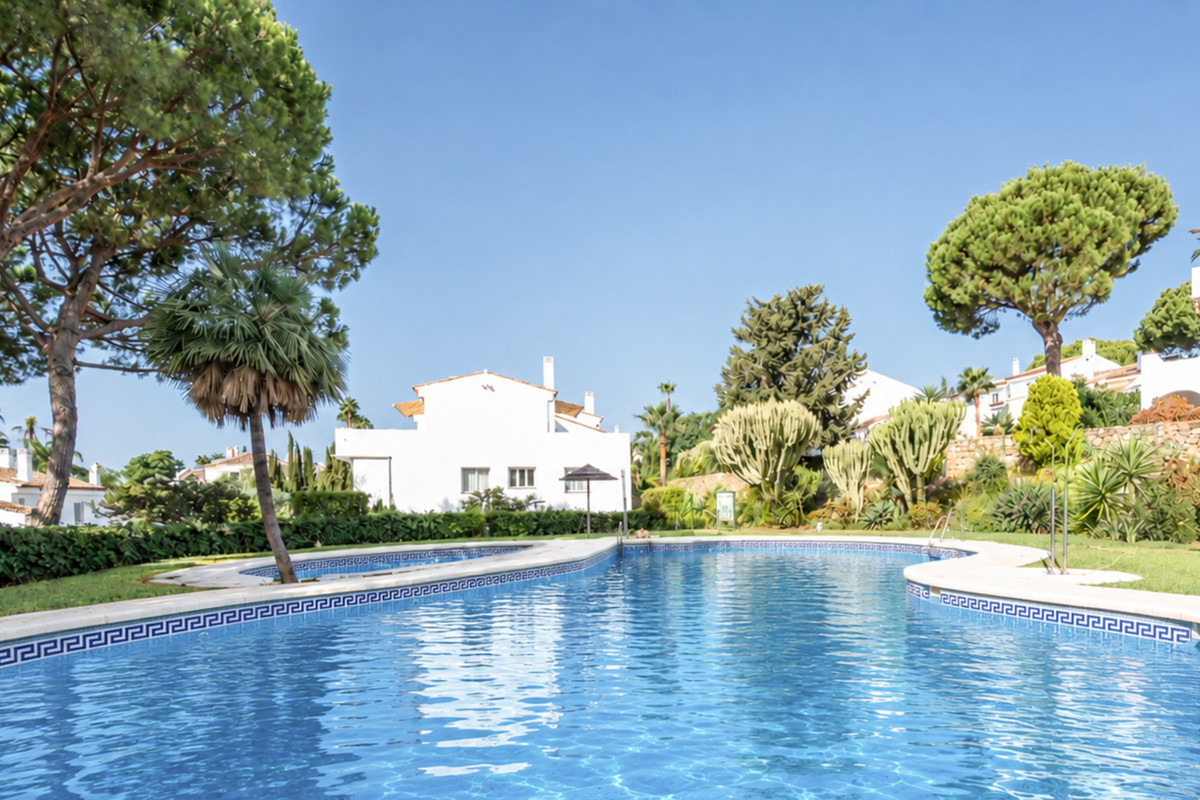 Penthouse te koop in El Paraiso | 2 slaapkamers H5496997