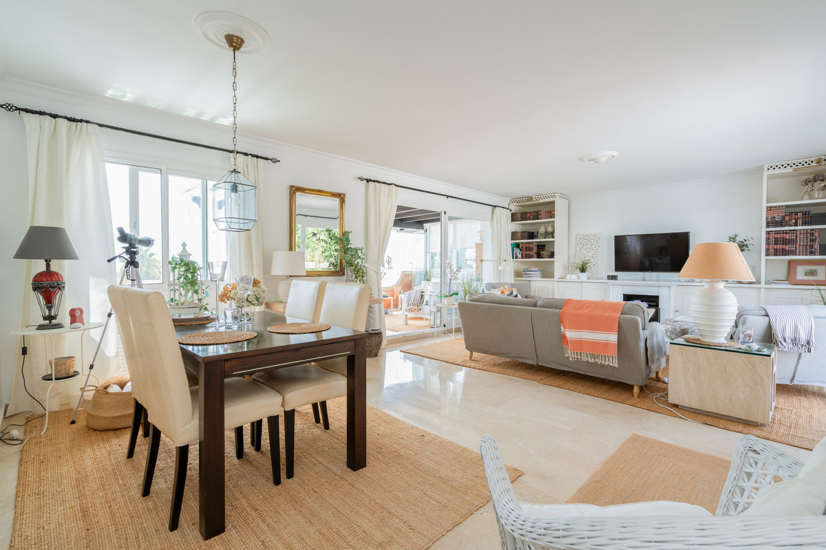 Penthouse te koop in El Paraiso | 2 slaapkamers H5496997
