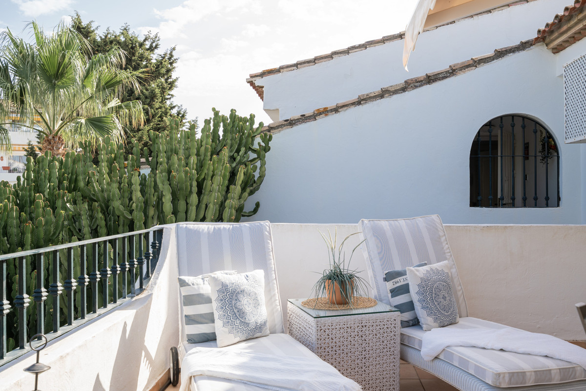 Penthouse te koop in El Paraiso | 2 slaapkamers H5496997