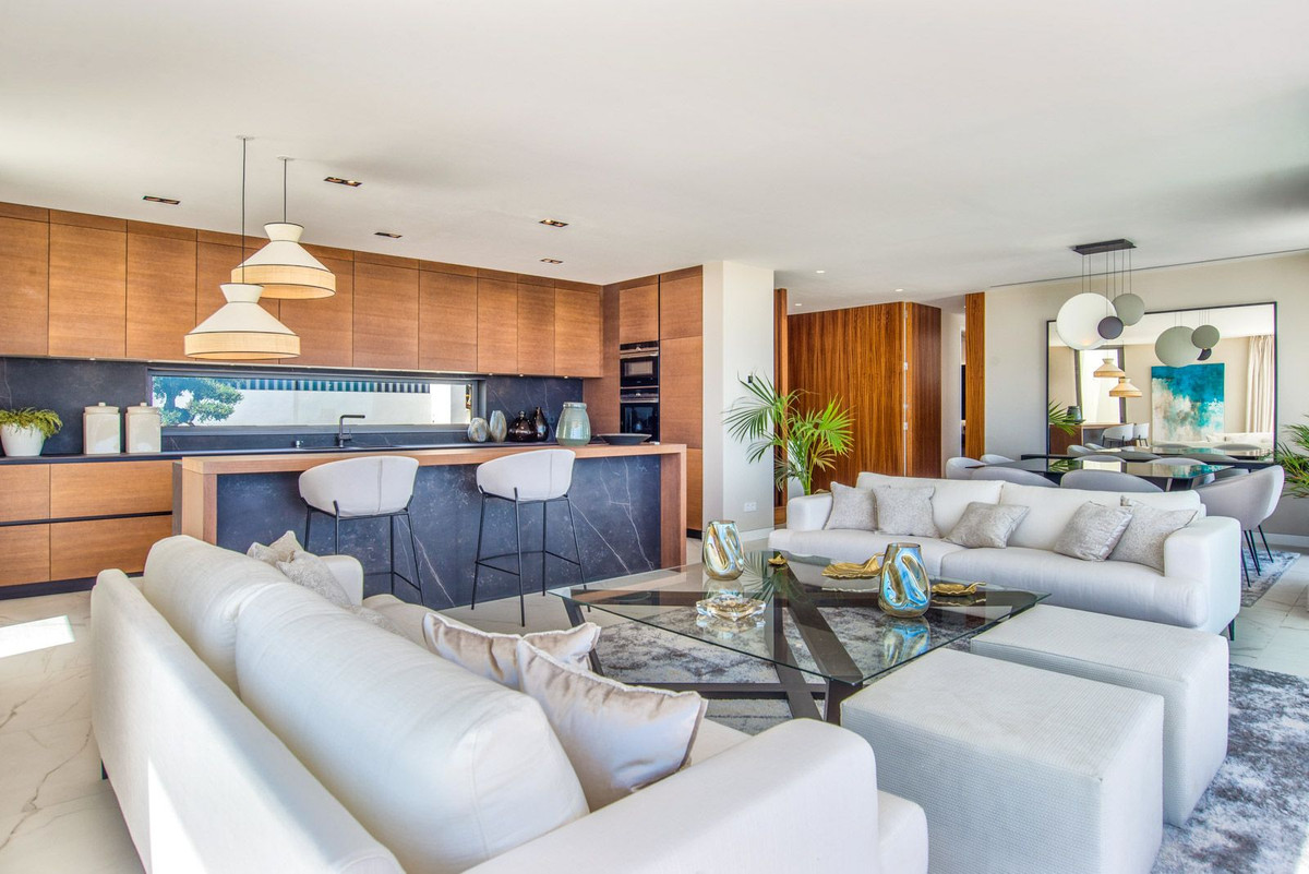 Appartement te koop in El Paraiso | 3 slaapkamers H5504305