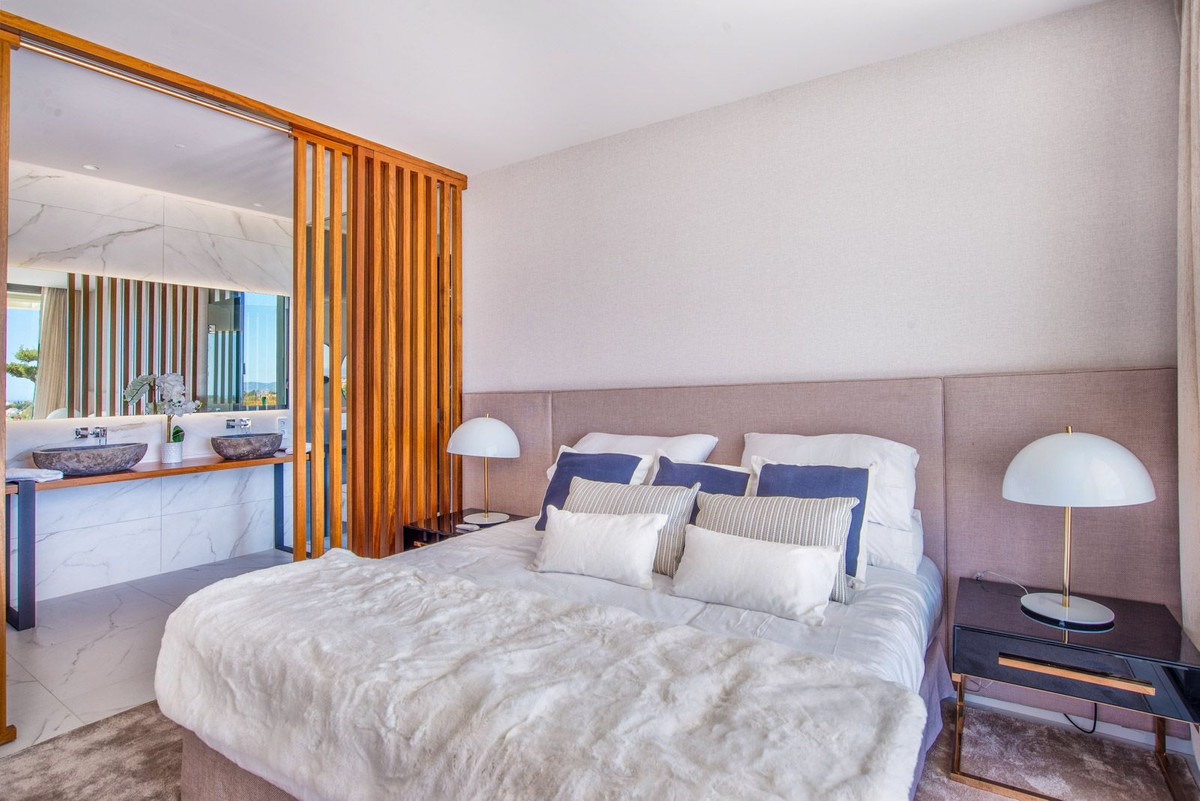 Appartement te koop in El Paraiso | 3 slaapkamers H5504305
