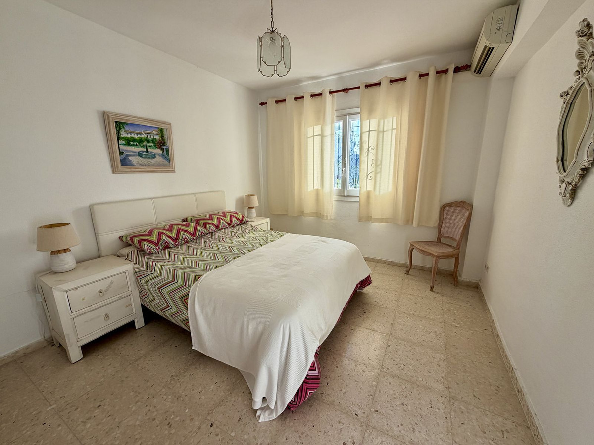 Appartement te koop in El Paraiso | 2 slaapkamers H5512483
