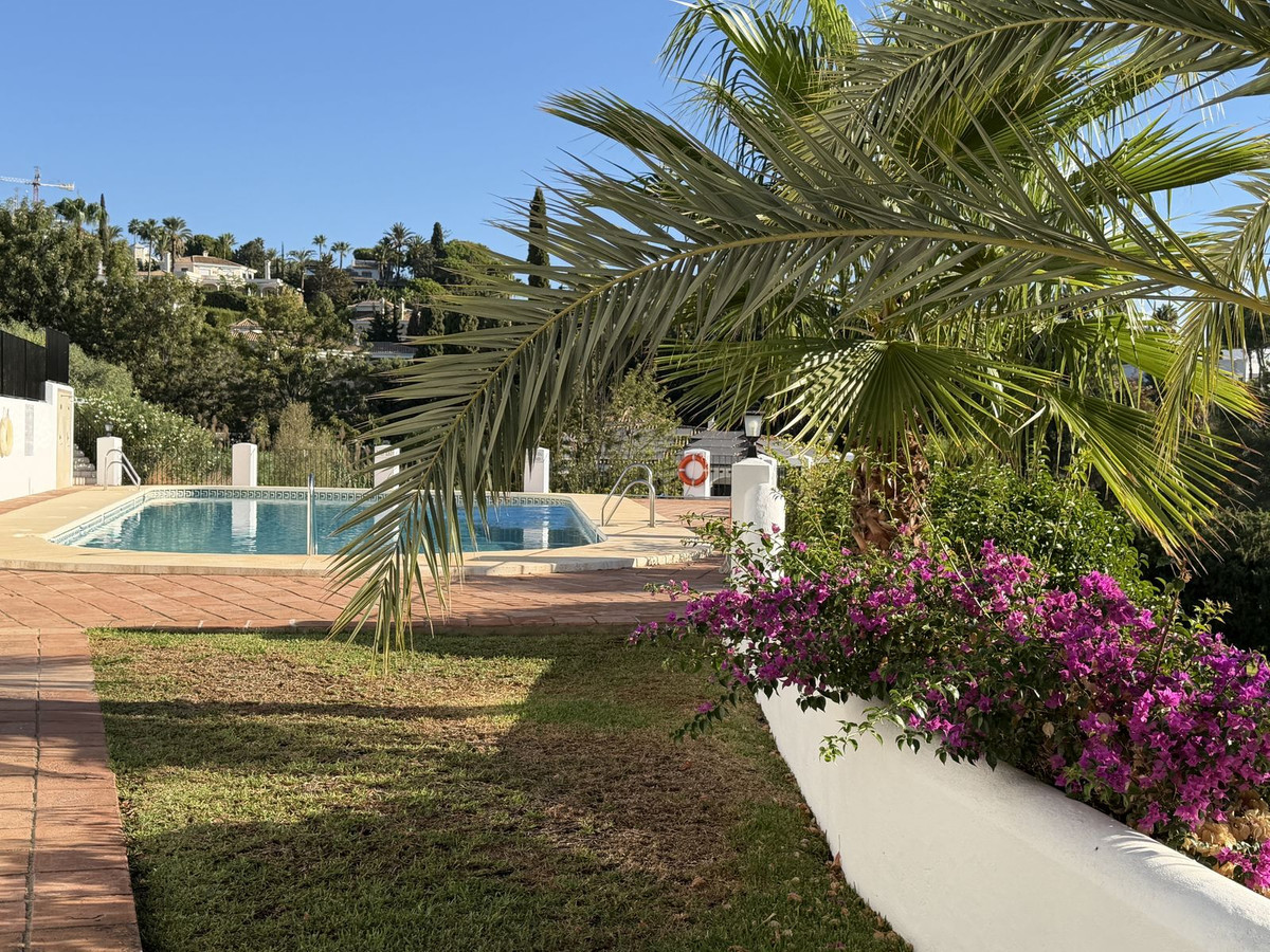 Appartement te koop in El Paraiso | 2 slaapkamers H5512483