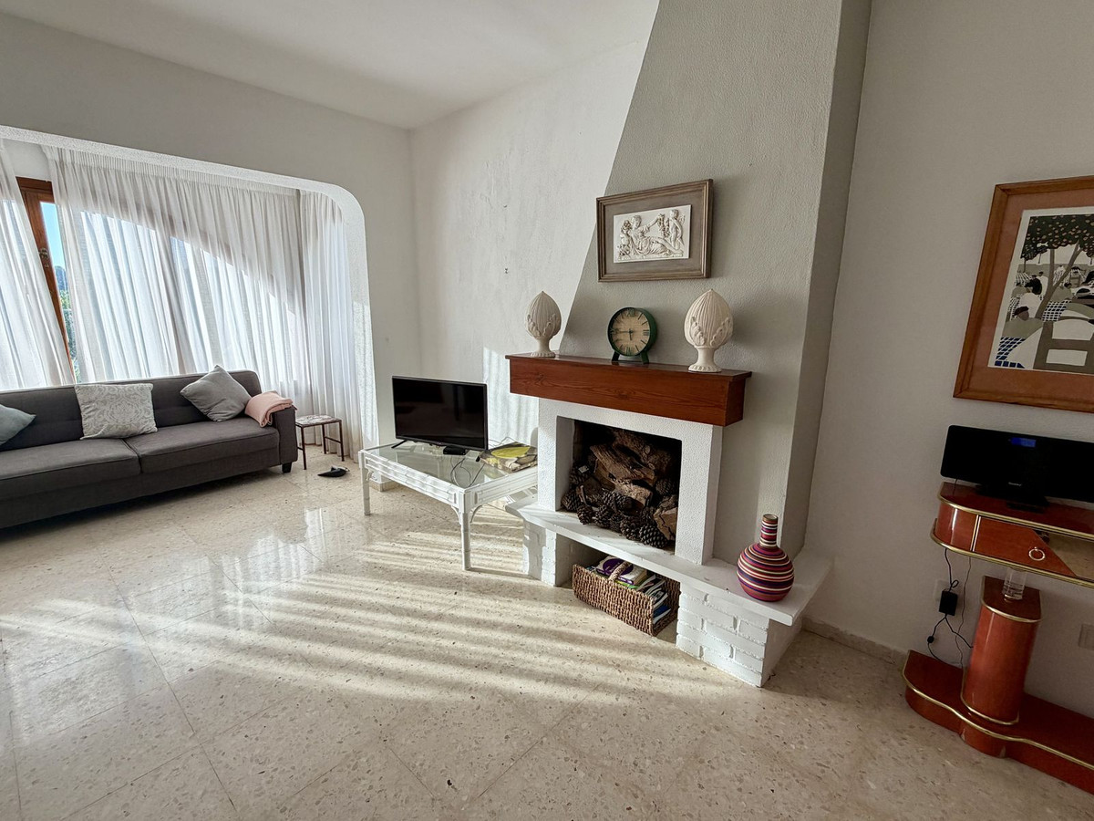 Appartement te koop in El Paraiso | 2 slaapkamers H5512483