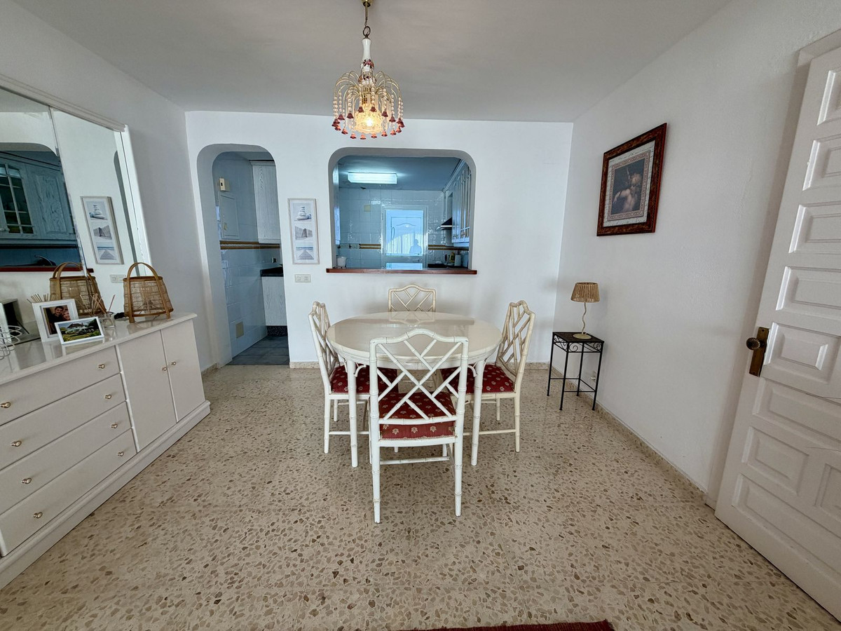 Appartement te koop in El Paraiso | 2 slaapkamers H5512483