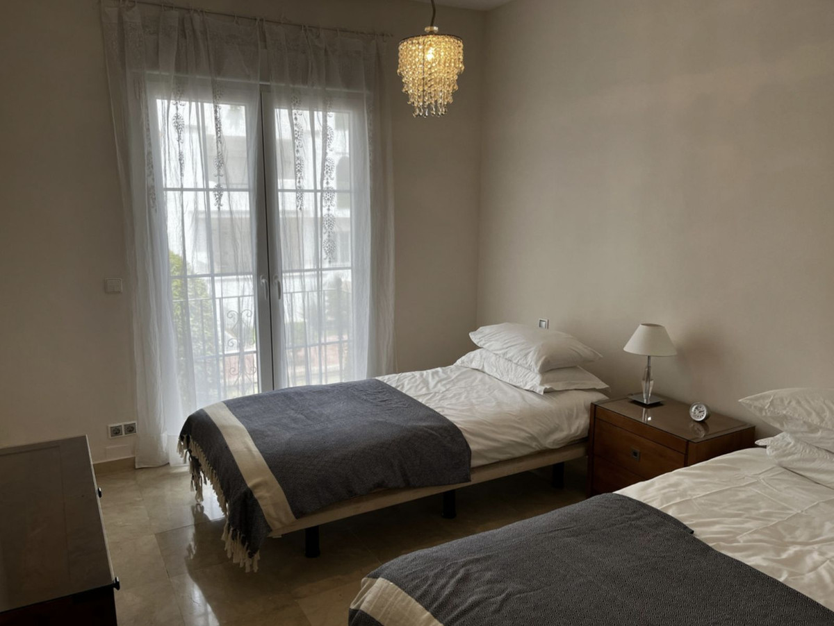 Tussenverdieping Appartement in El Presidente-12