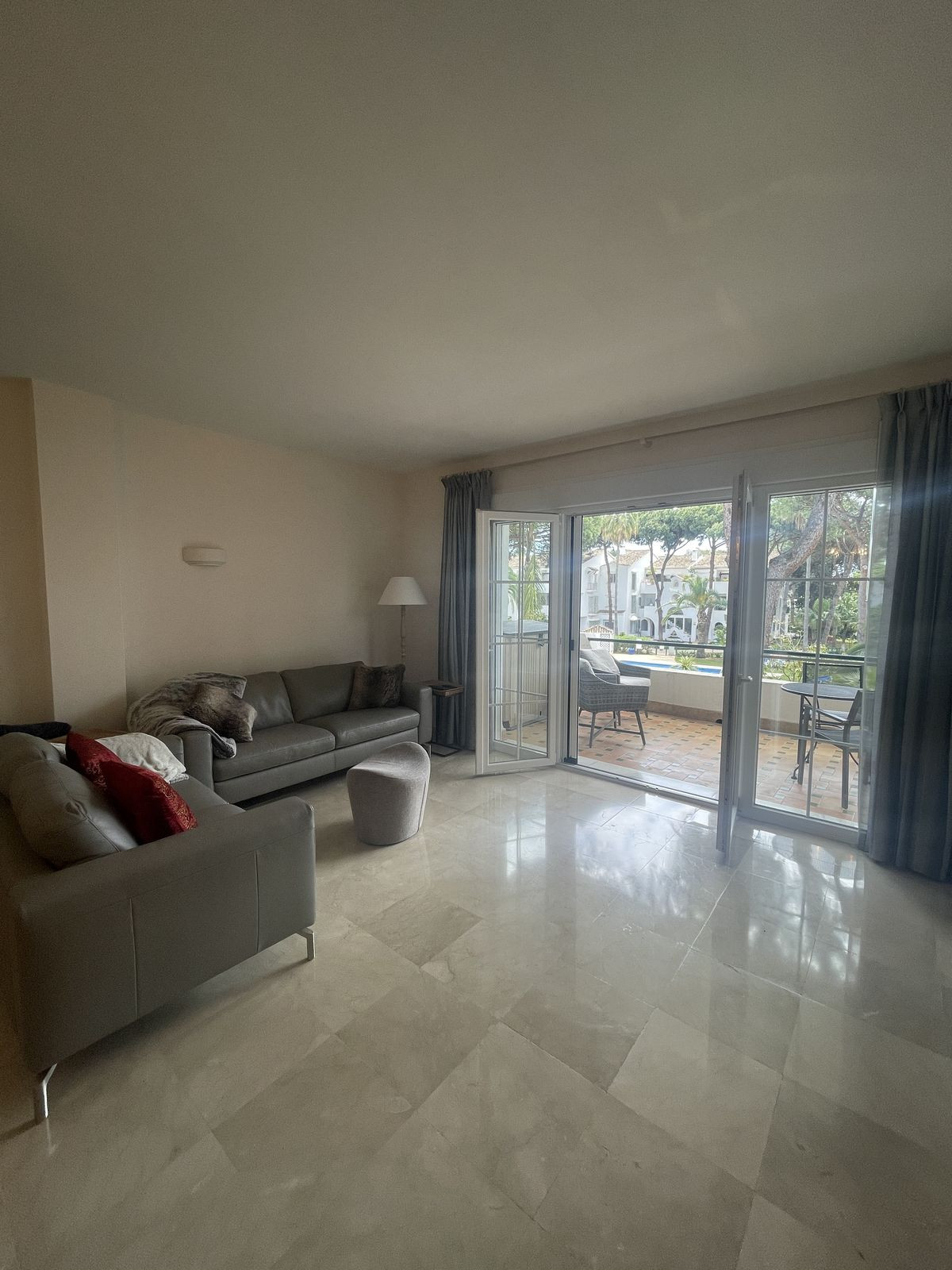 Tussenverdieping Appartement in El Presidente-3