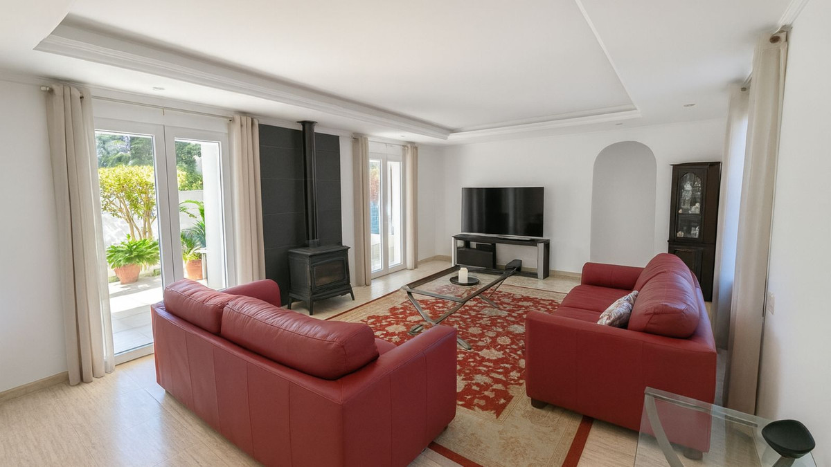 Huis te koop in El Rosario | 4 slaapkamers H5387854