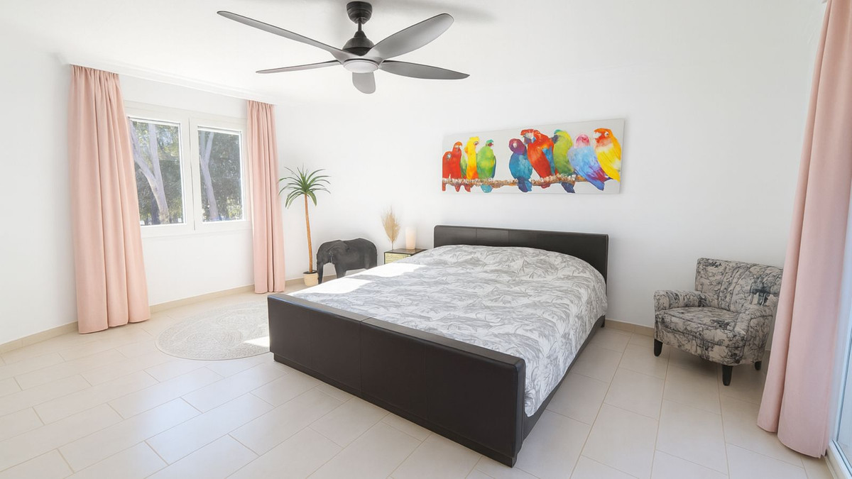 Huis te koop in El Rosario | 4 slaapkamers H5387854