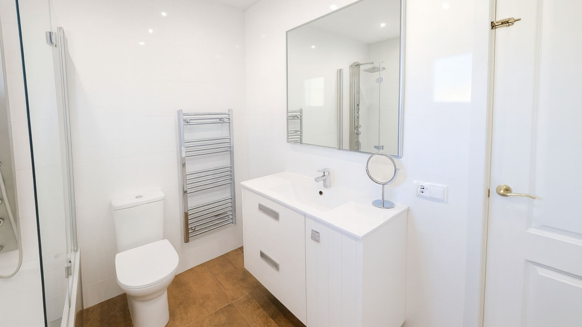 Huis te koop in El Rosario | 4 slaapkamers H5387854