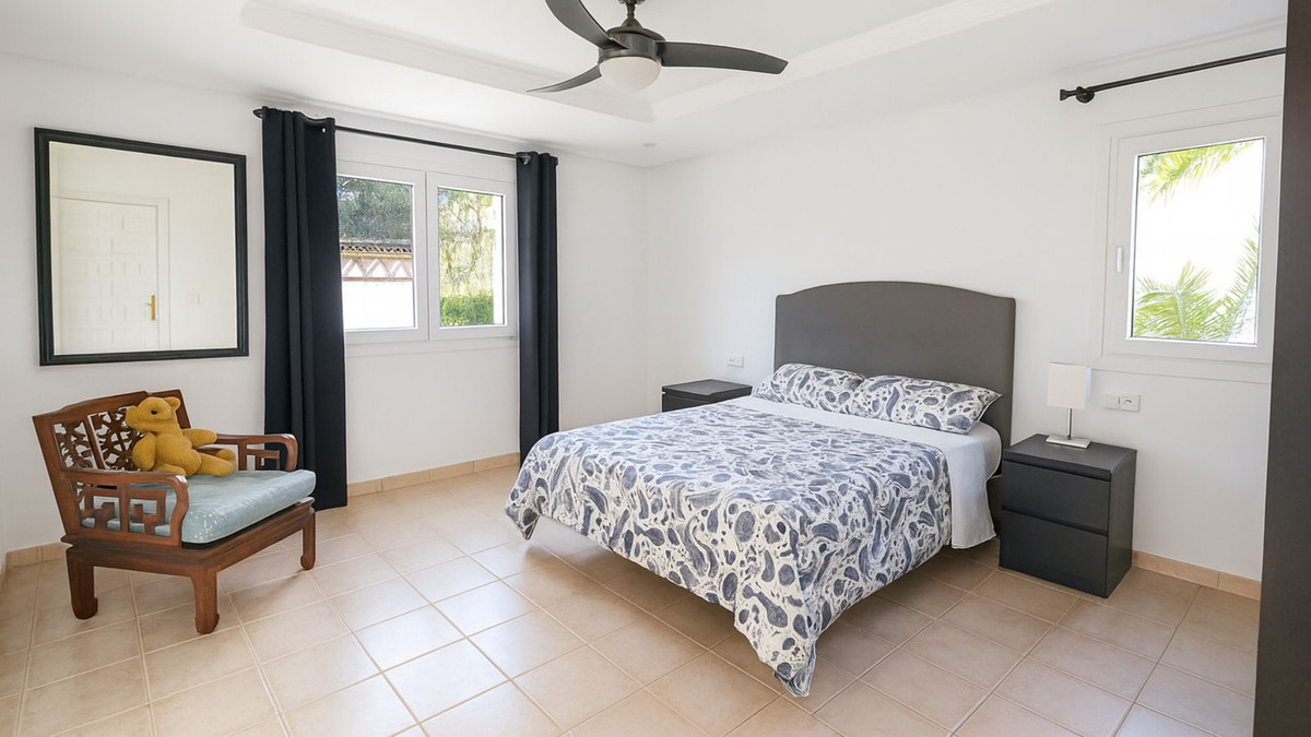 Huis te koop in El Rosario | 4 slaapkamers H5387854