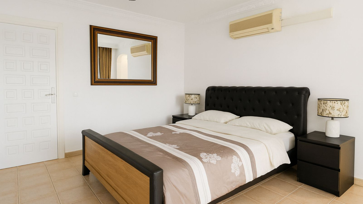 Huis te koop in El Rosario | 4 slaapkamers H5387854