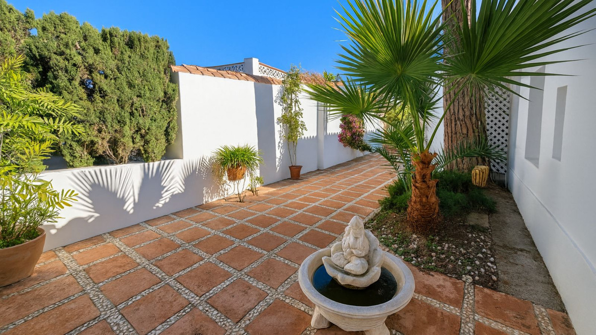 Huis te koop in El Rosario | 4 slaapkamers H5387854