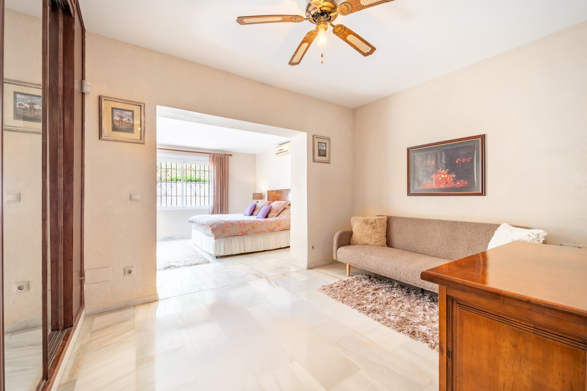 Appartement te koop in El Rosario | 4 slaapkamers H5406646