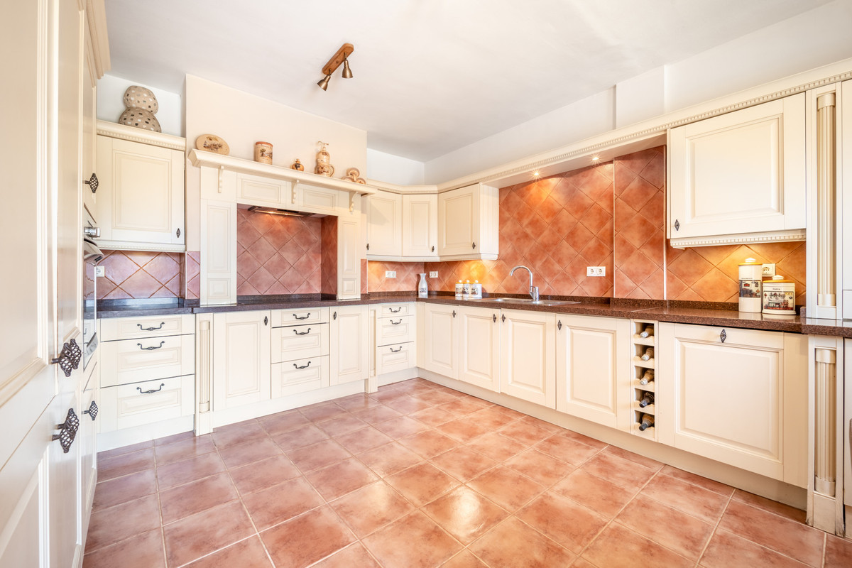 Appartement te koop in El Rosario | 4 slaapkamers H5406646