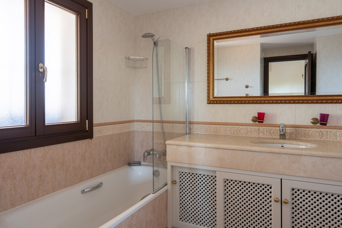 Appartement te koop in El Rosario | 4 slaapkamers H5483875