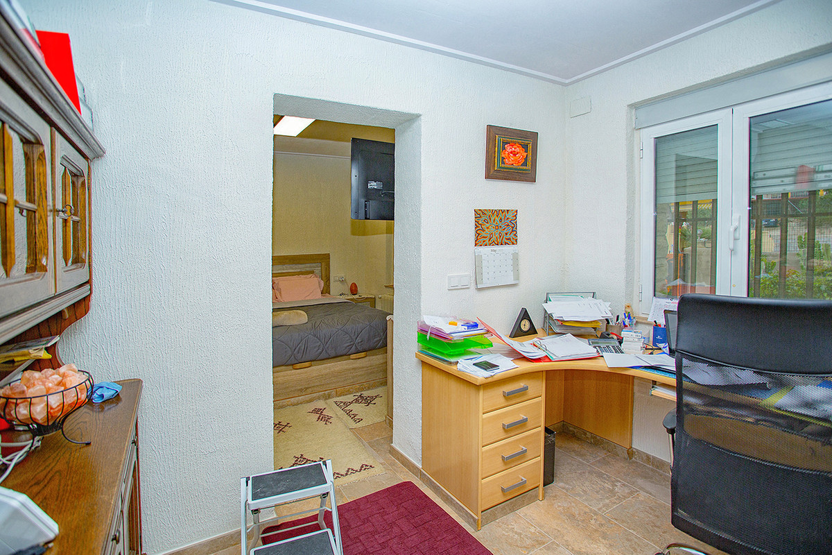 Vrijstaande Villa te koop in Elche | 3 slaapkamers H5295325