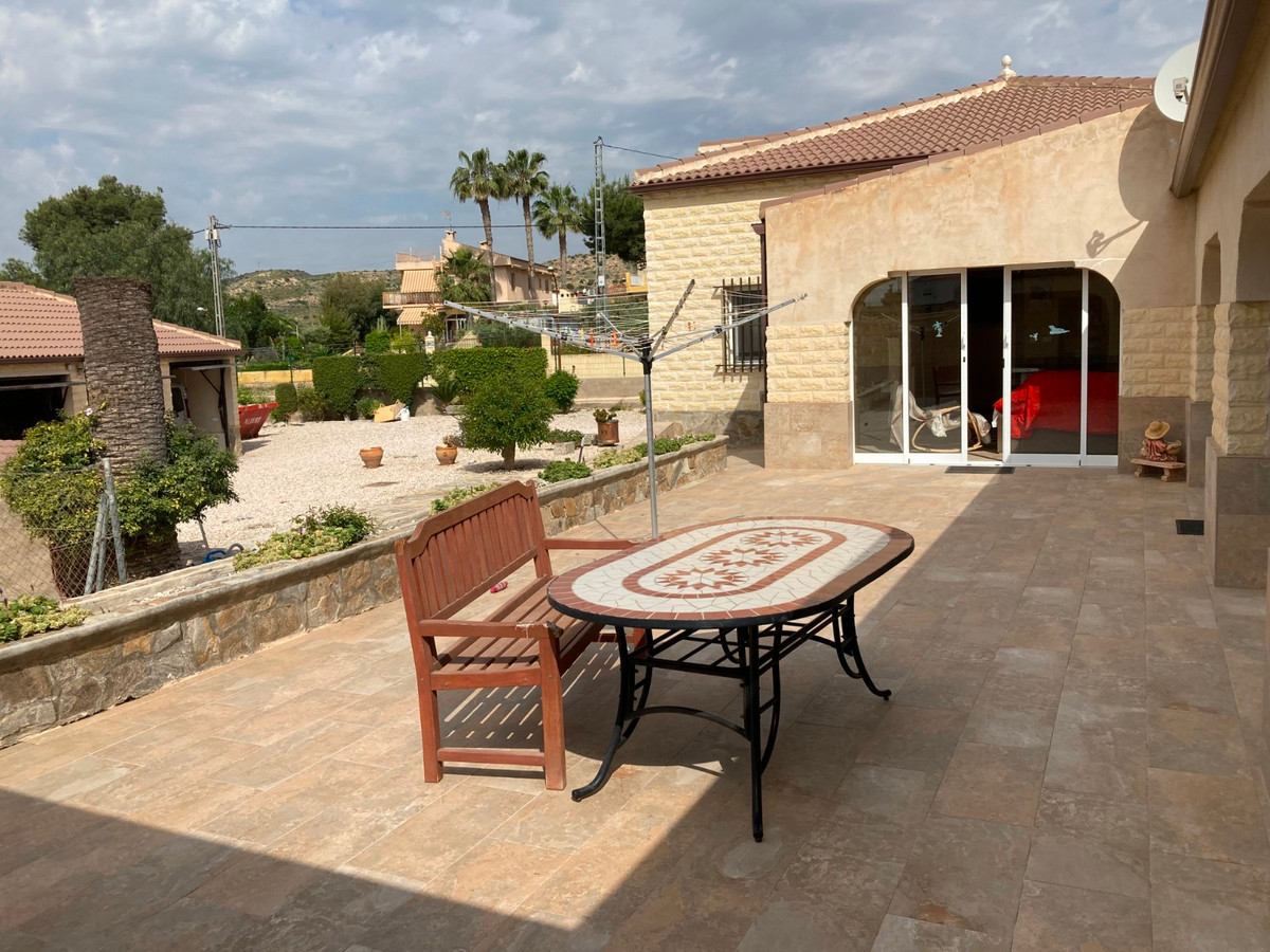 Vrijstaande Villa te koop in Elche | 3 slaapkamers H5295325