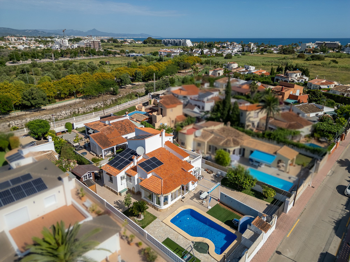 Huis te koop in Els Poblets | 4 slaapkamers H5473315