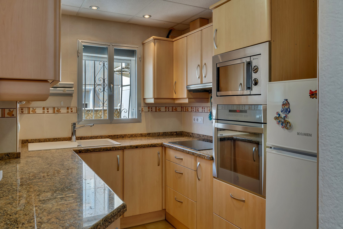 Huis te koop in Els Poblets | 4 slaapkamers H5473315