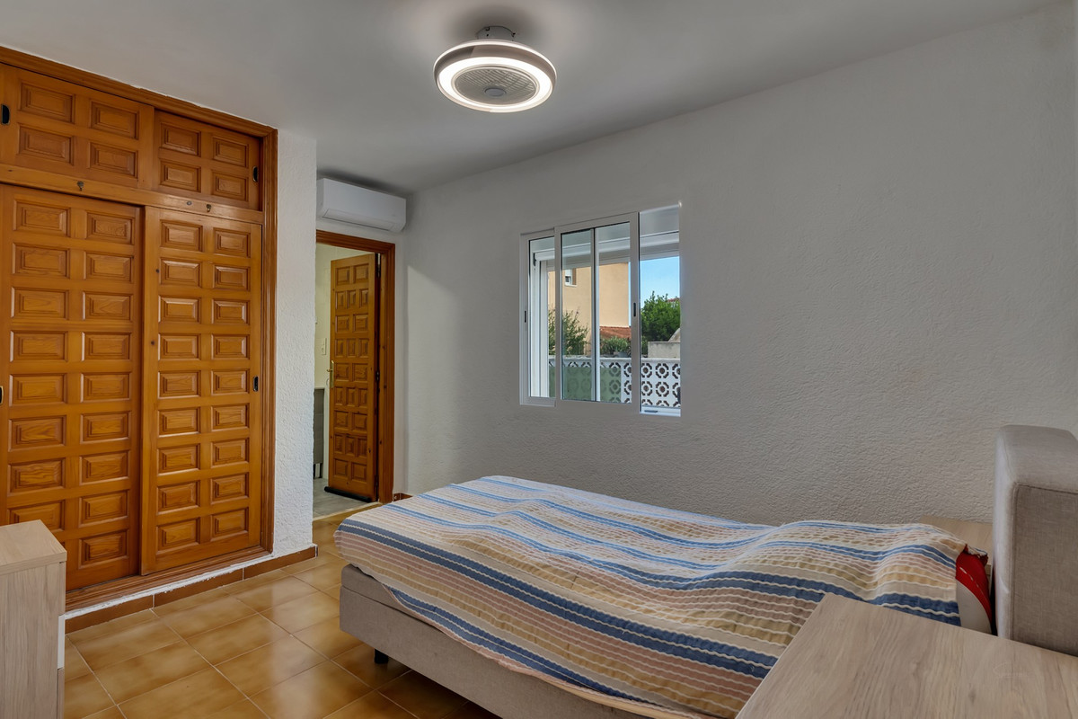Huis te koop in Els Poblets | 4 slaapkamers H5473315