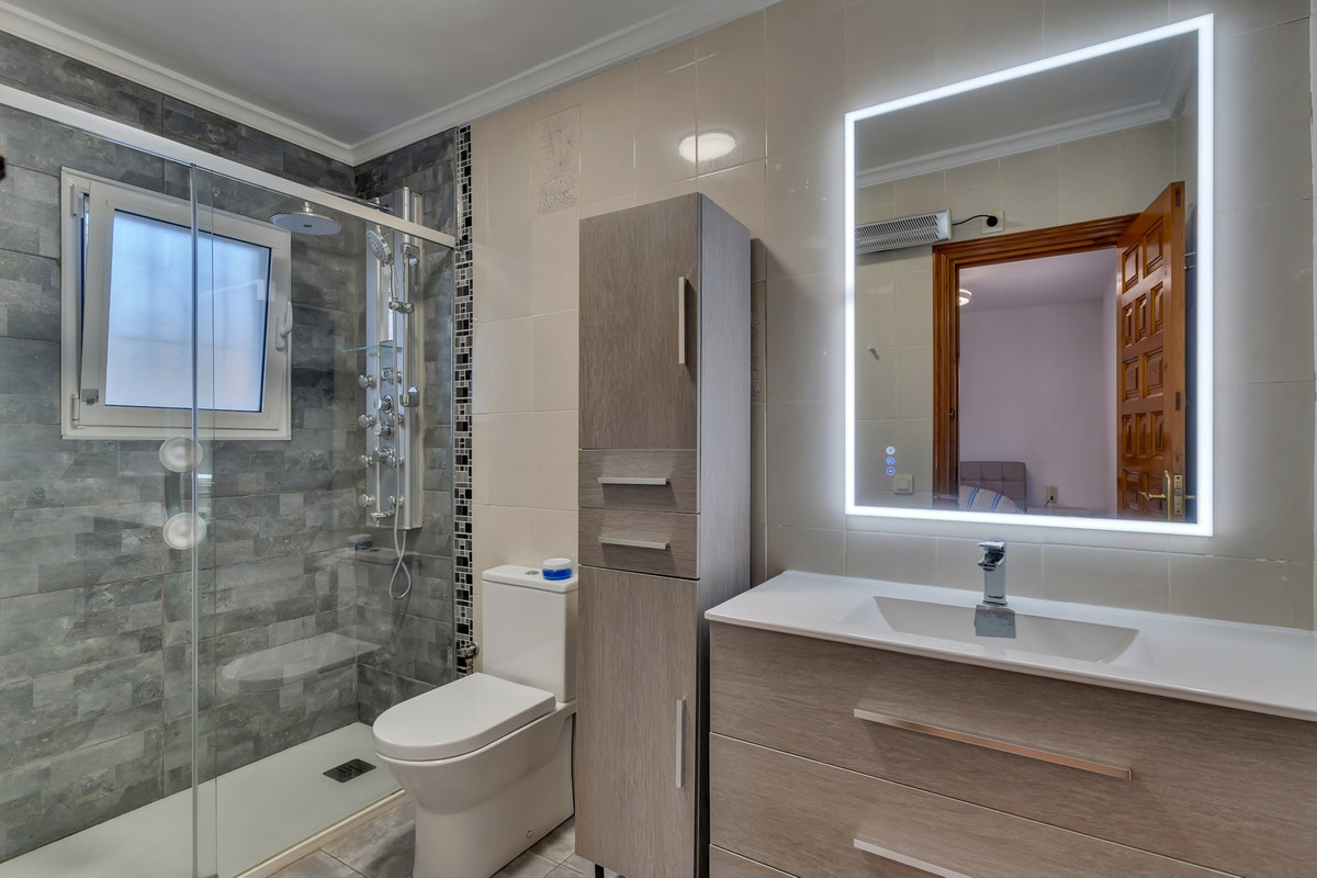 Huis te koop in Els Poblets | 4 slaapkamers H5473315
