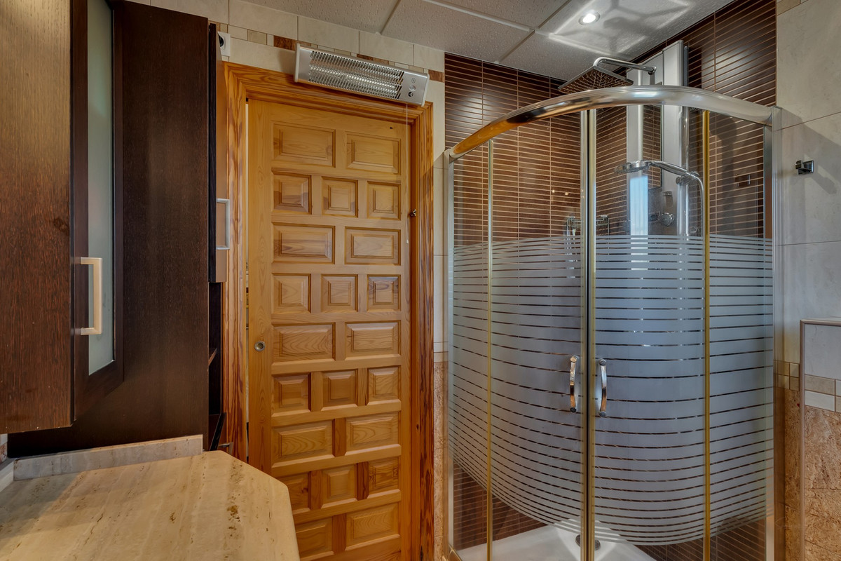 Huis te koop in Els Poblets | 4 slaapkamers H5473315