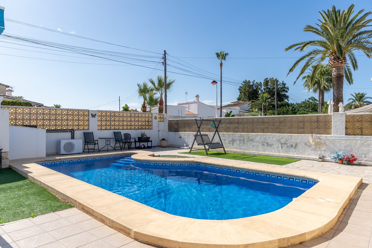 Huis te koop in Els Poblets | 4 slaapkamers H5473315