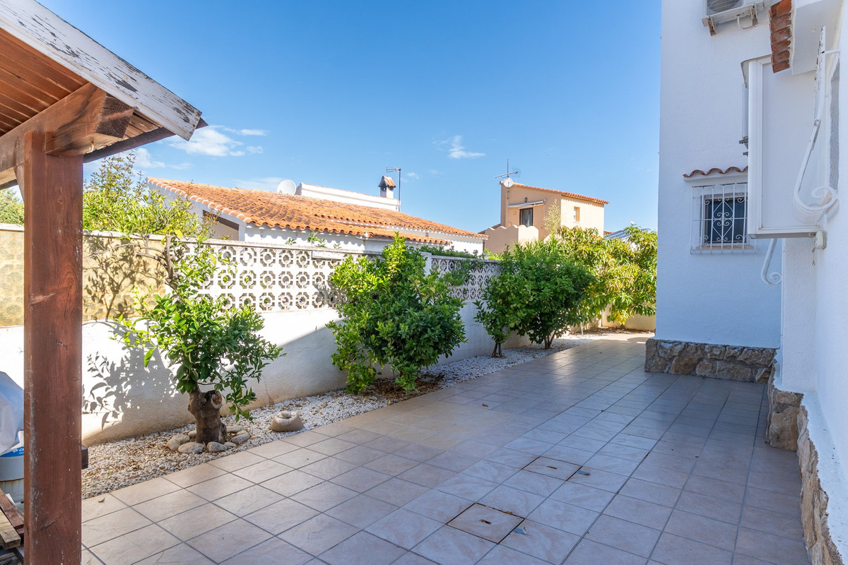 Huis te koop in Els Poblets | 4 slaapkamers H5473315