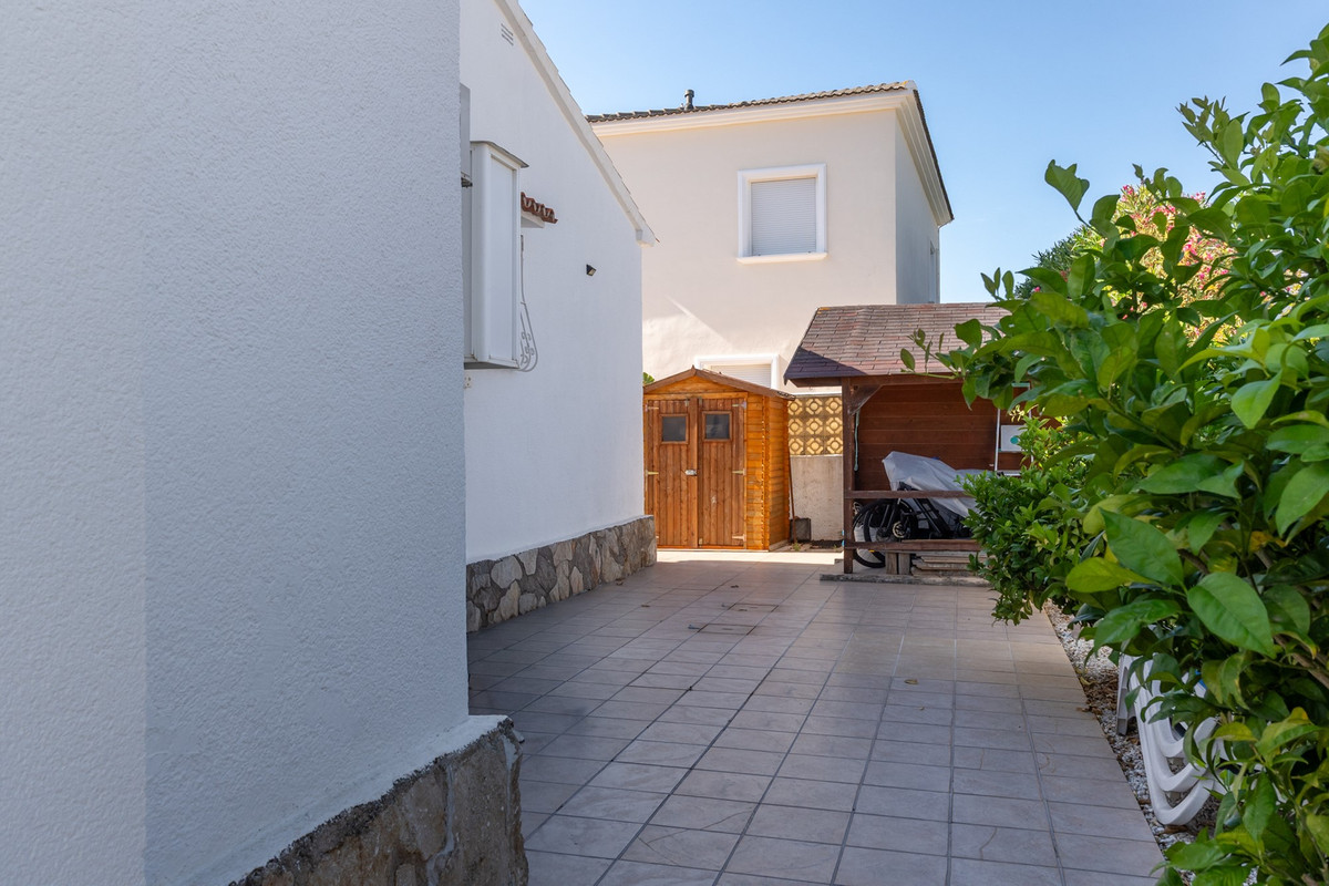Huis te koop in Els Poblets | 4 slaapkamers H5473315
