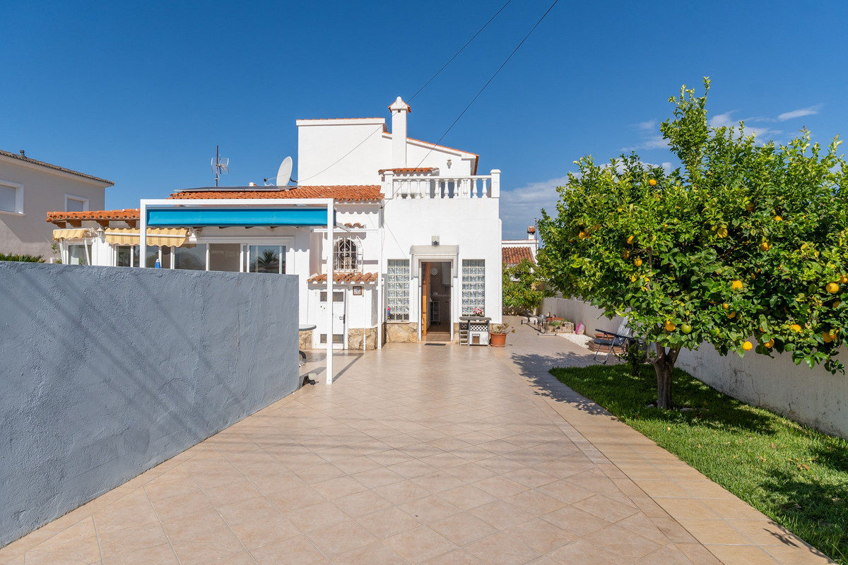 Huis te koop in Els Poblets | 4 slaapkamers H5473315