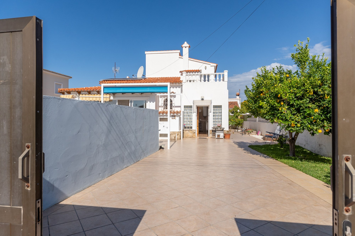 Huis te koop in Els Poblets | 4 slaapkamers H5473315