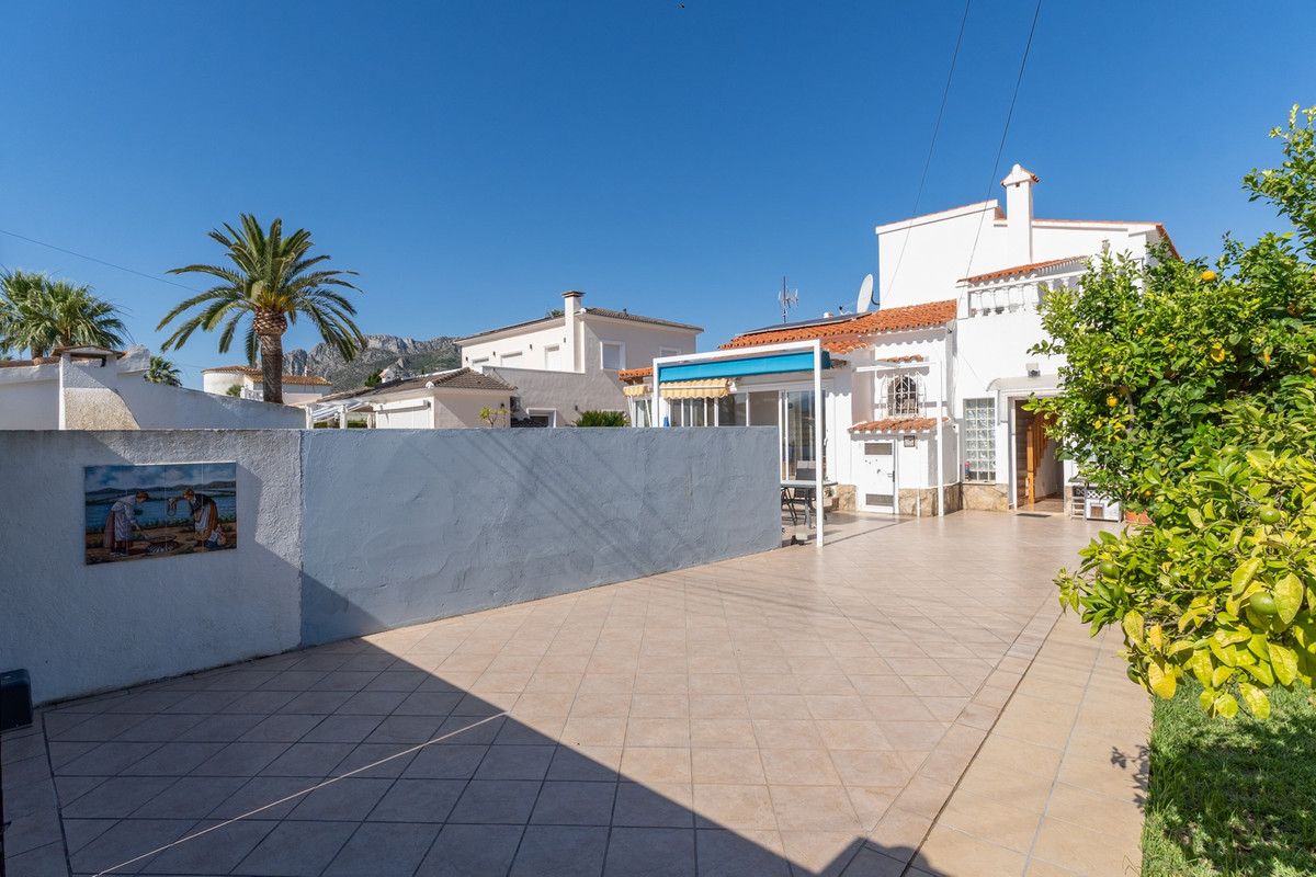 Huis te koop in Els Poblets | 4 slaapkamers H5473315