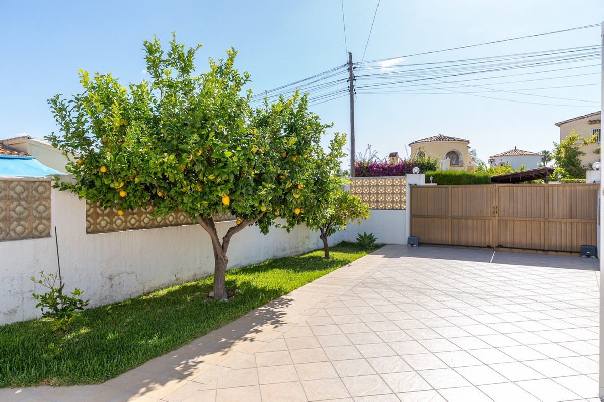 Huis te koop in Els Poblets | 4 slaapkamers H5473315