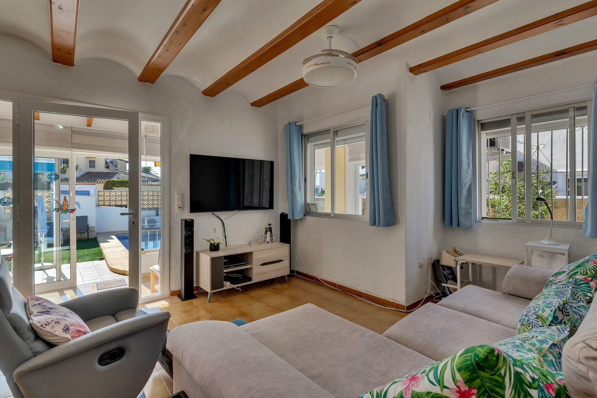 Huis te koop in Els Poblets | 4 slaapkamers H5473315